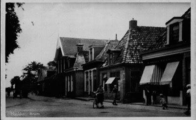 Hoofdstraat Arum 1913<br>
